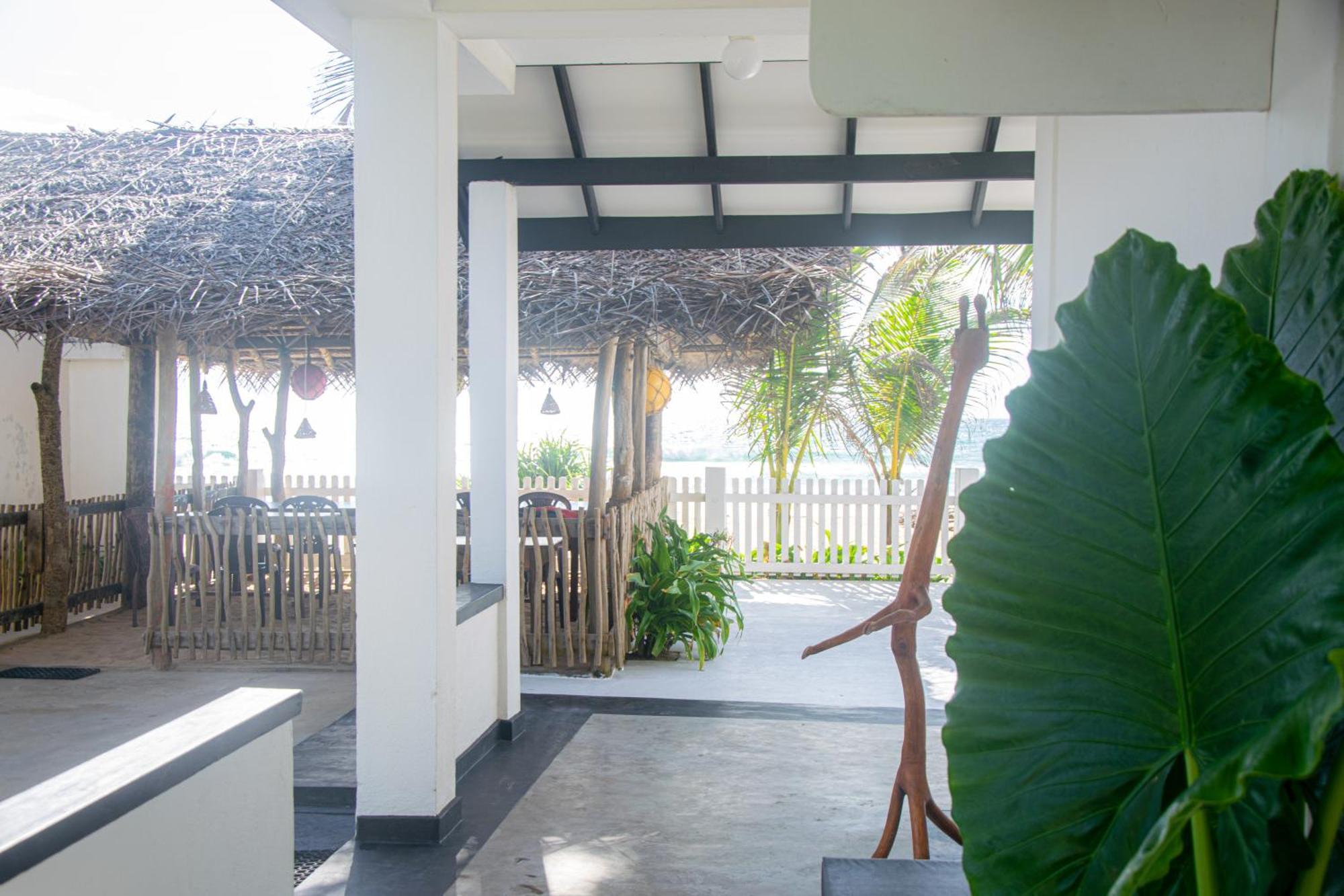 Bed and Breakfast Sailors' Bay Hikkaduwa Esterno foto