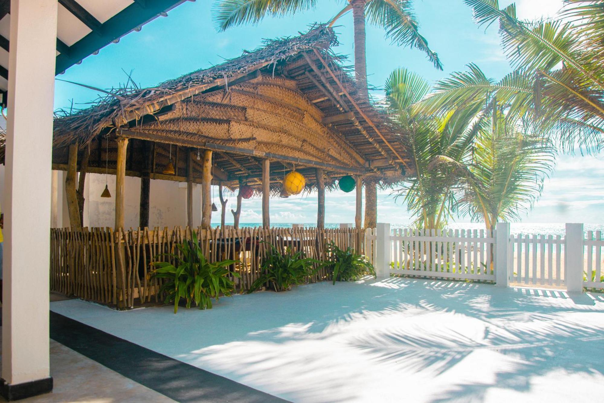 Bed and Breakfast Sailors' Bay Hikkaduwa Esterno foto