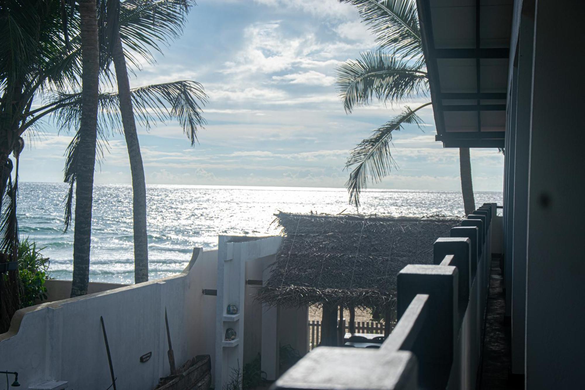 Bed and Breakfast Sailors' Bay Hikkaduwa Esterno foto