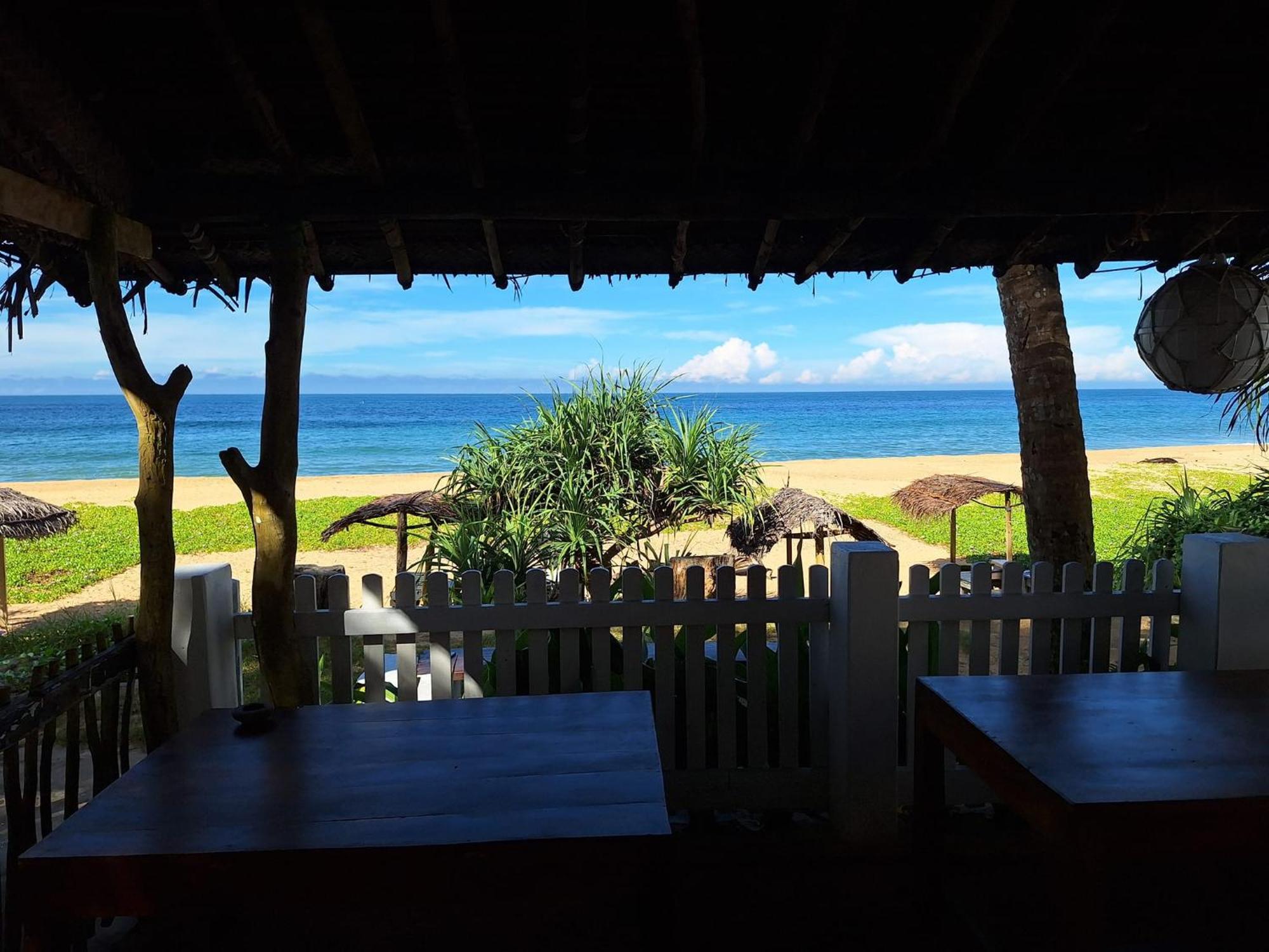 Bed and Breakfast Sailors' Bay Hikkaduwa Esterno foto