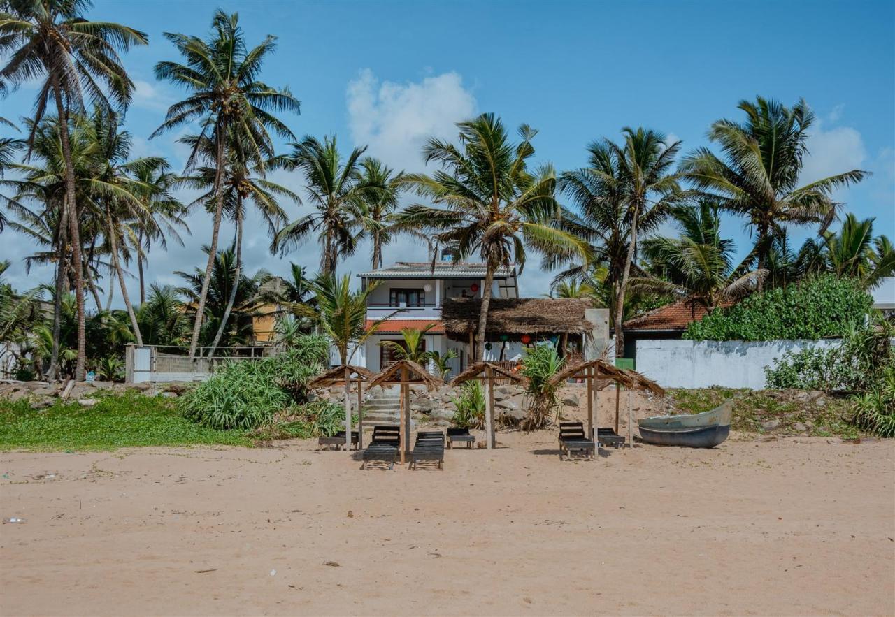 Bed and Breakfast Sailors' Bay Hikkaduwa Esterno foto
